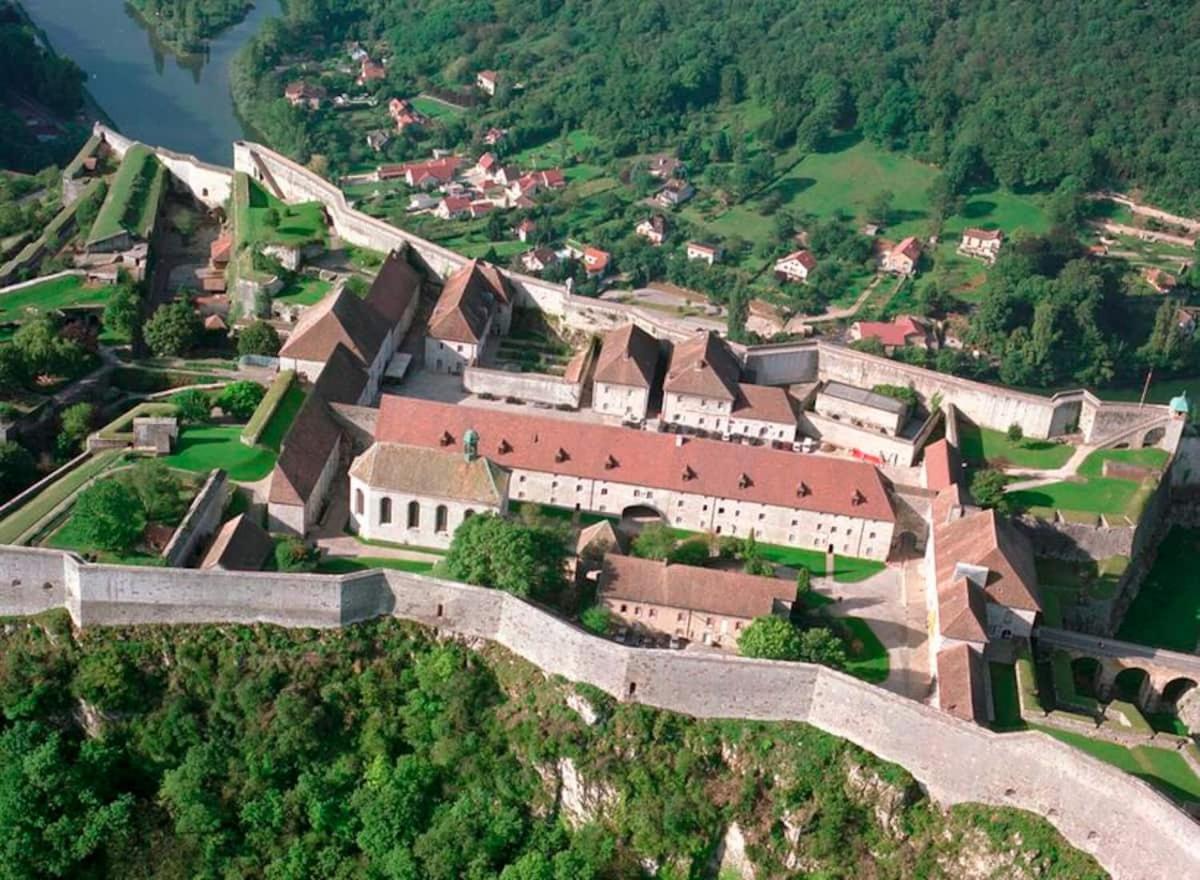 Gite 3 Etoiles "Entre Sources Et Riviere" Besancon Vaire-le-Grand 外观 照片