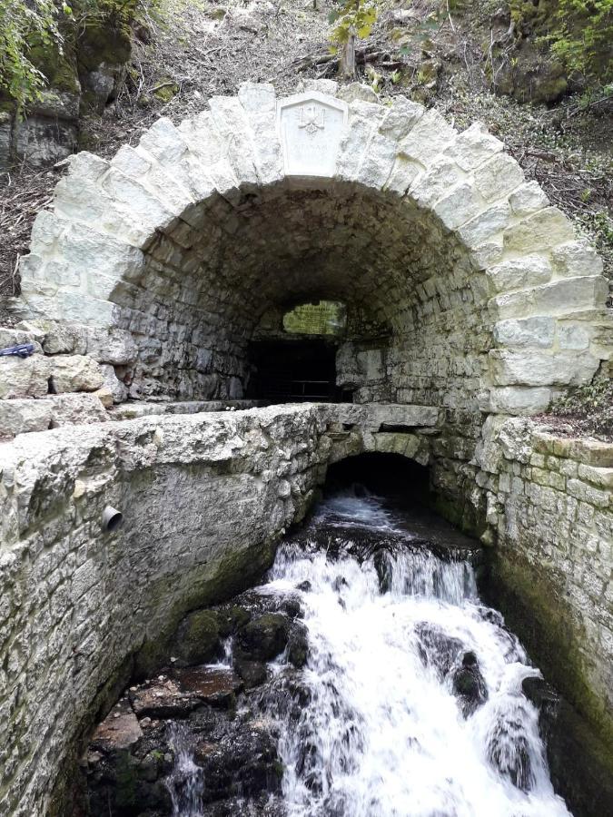 Gite 3 Etoiles "Entre Sources Et Riviere" Besancon Vaire-le-Grand 外观 照片